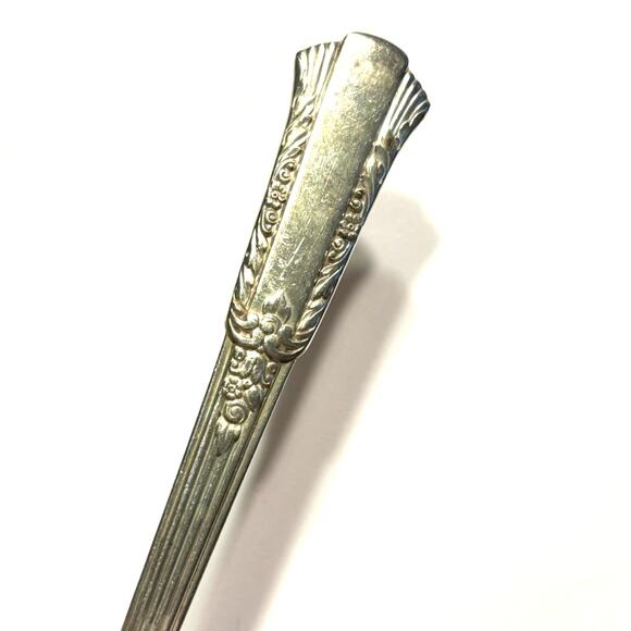 Vintage 1940's Silverplated Tomato server Treasure pattern by International IS - Picture 4 of 7